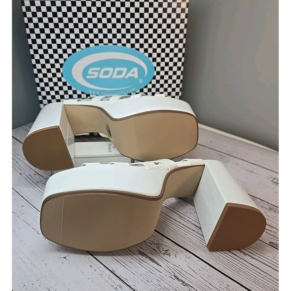 Soda Shoes Womens Size 7 White Platform Chunky Heel Sandals Strappy Dress Y2K - Picture 8 of 8